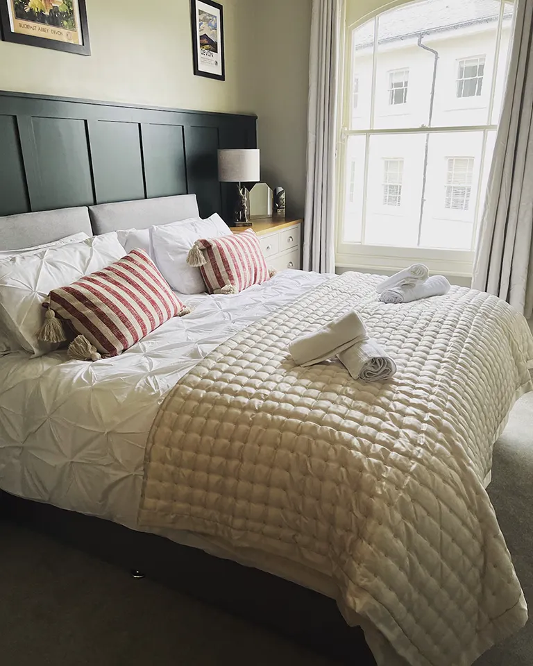 King size divan bed